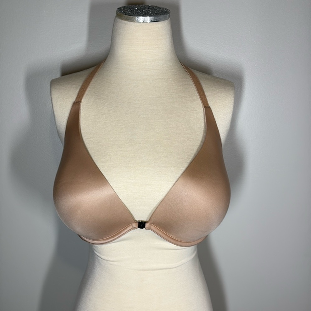 victoria's Secret nude halter bra, magnet Closure